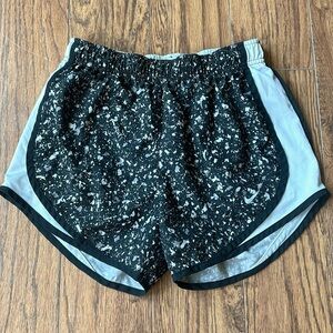 Women’s teens size XS Nike dri-fit athletic shorts sport mesh exercise swoosh